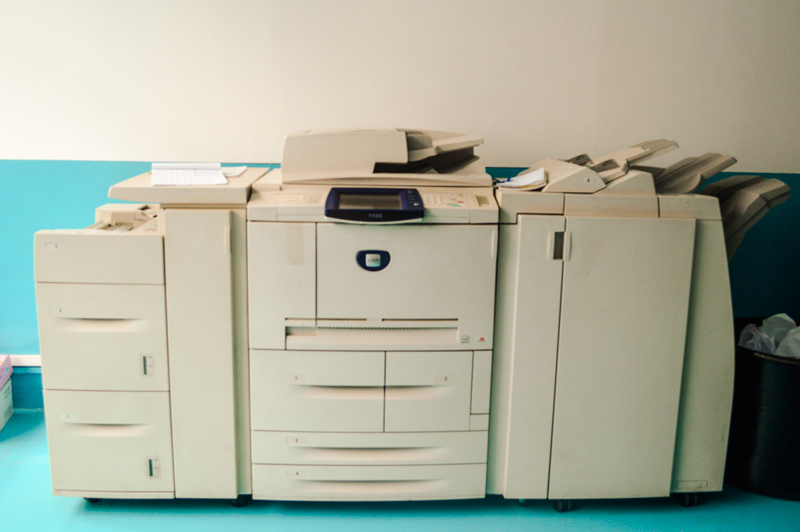 一家集設(shè)計、數(shù)碼印刷、裝訂和后道加工成一體的廣州數(shù)碼快印的數(shù)字印刷企業(yè)